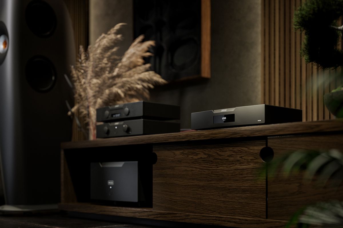 Hegel D50 digital-to-analogue converter in a listening room