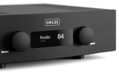 Hegel H-400 integrated amplifier front display and controls