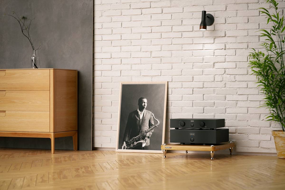 Hegel P20 preamplifier in a listening room